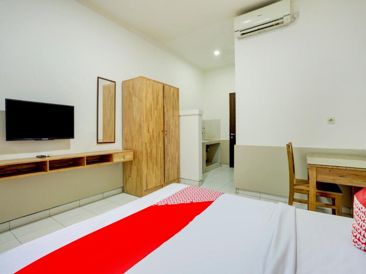 Oyo Flagship 90754 Alamanda Guesthouse 덴파사르 외부 사진